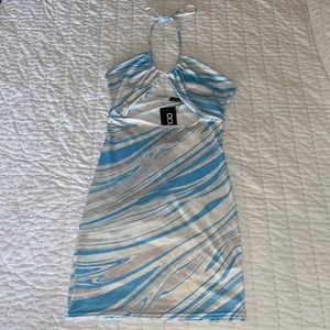 NWT Boohoo Abstract Swirl Halter Dress